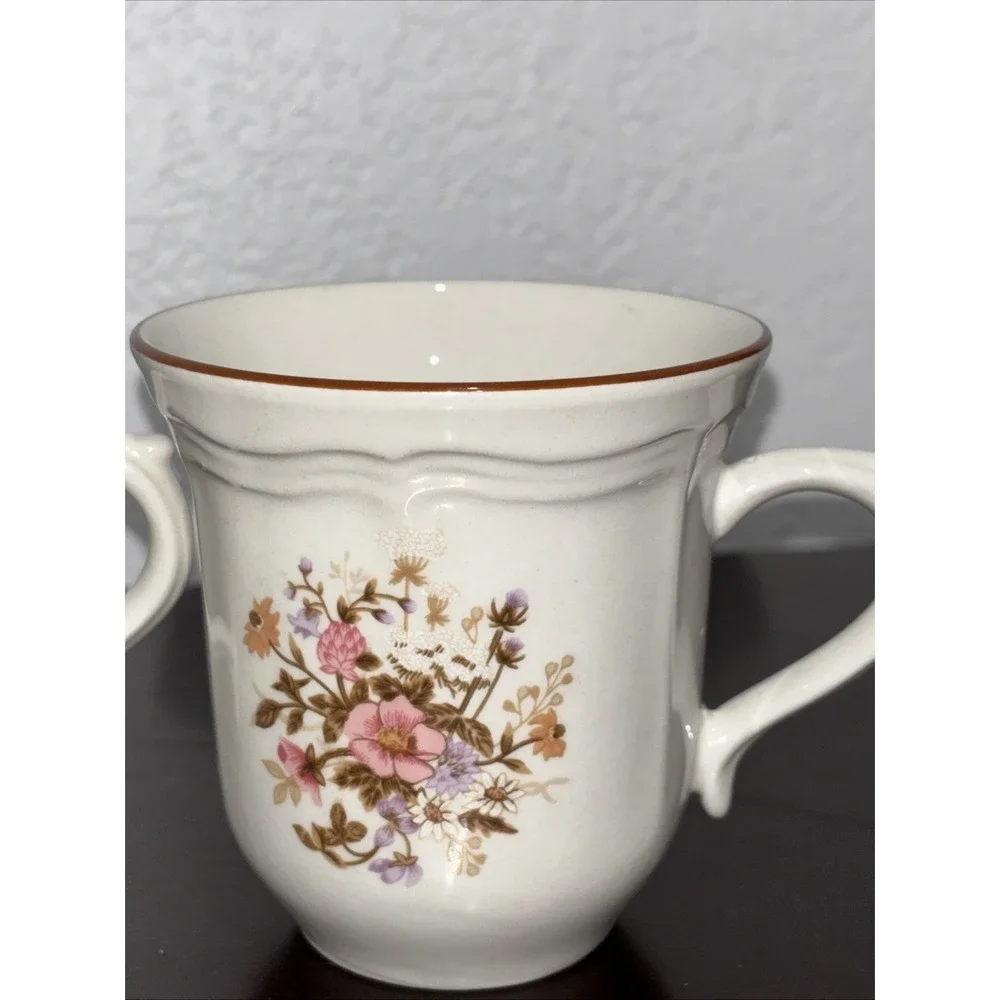 Vintage Diamond Stoneware Cups Flowers 2‎ Pc